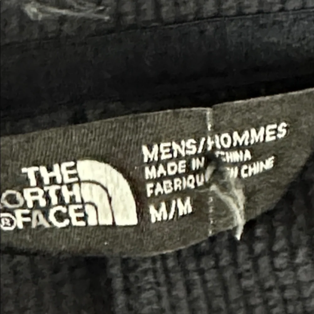 The North Face Men's fleece line wind wall soft shell Jacket in Blue Black M